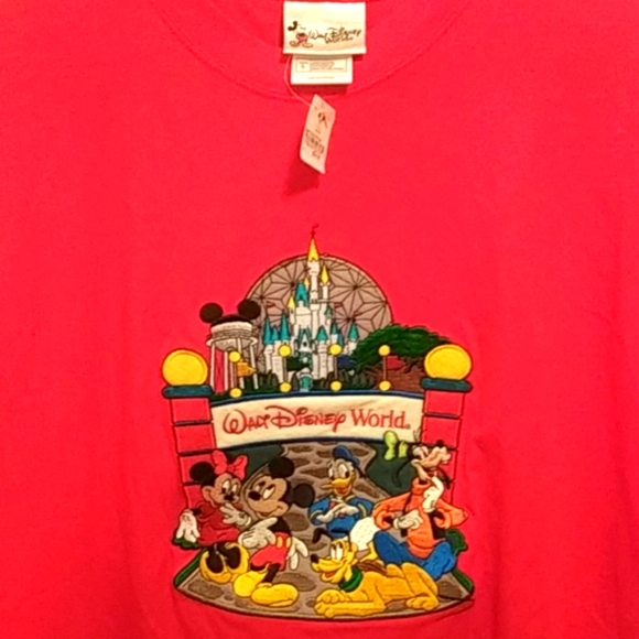 🆕 Vintage Walt Disney World T-shirt - Picture 1 of 3